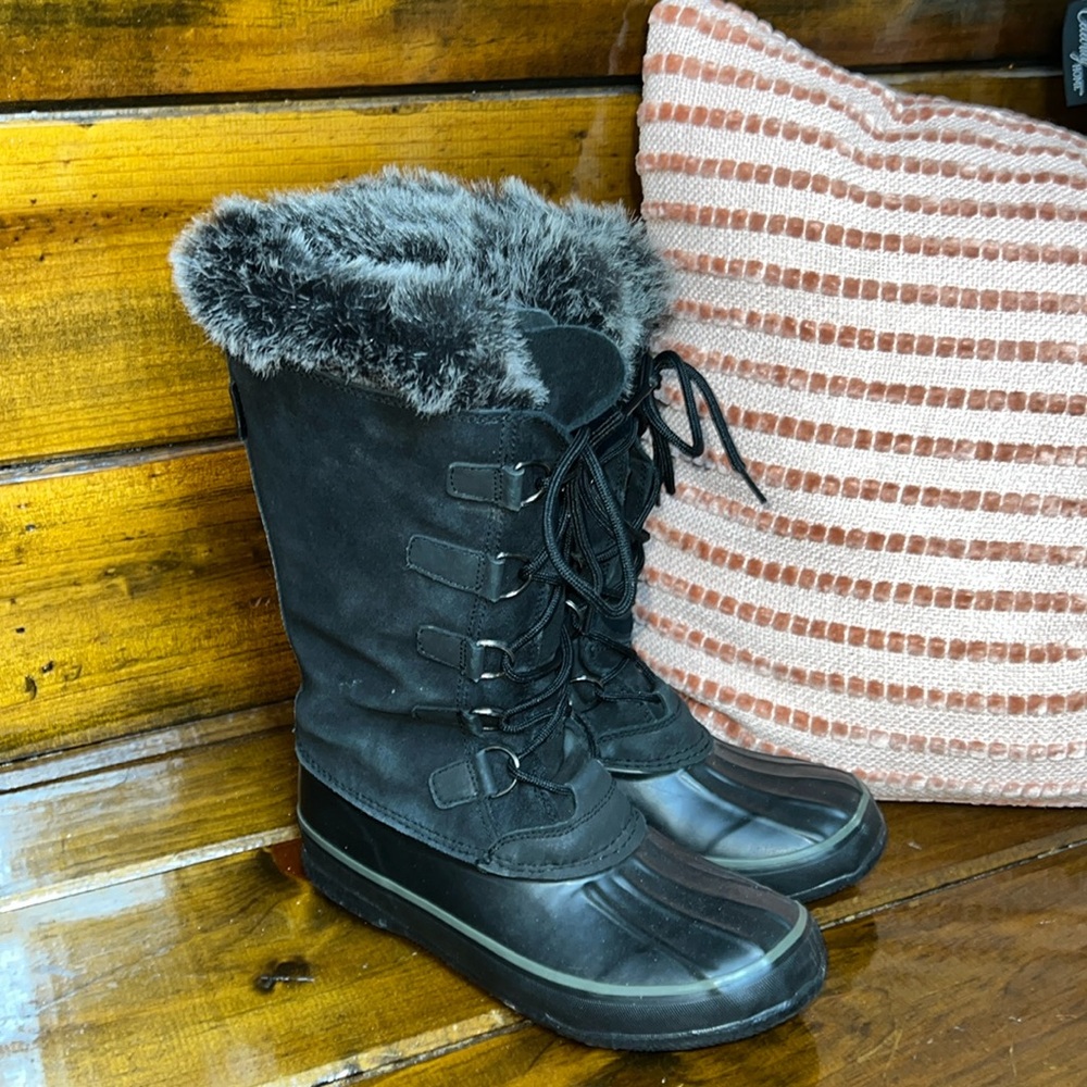 Kamik Black Winter Boots- 7
